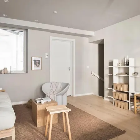 L Nordnes Apartment